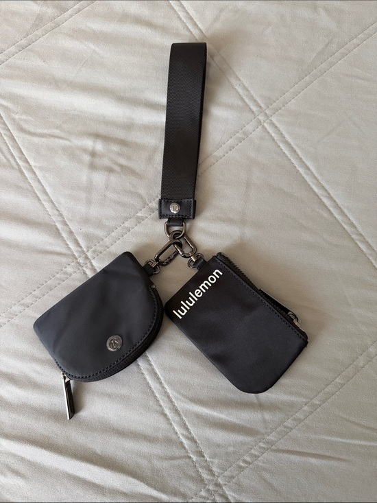 Handbags - Lululemon Black Wristlet Pouch Duo